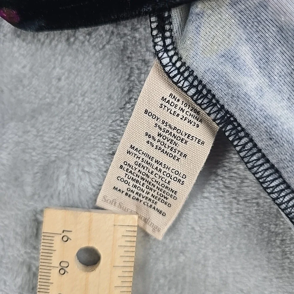 Soft Surroundings Floral Velvet Tunic Top Large‎ - Picture 5 of 6